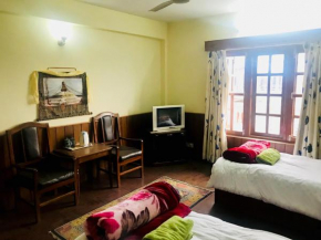 Dungkar Guest House
